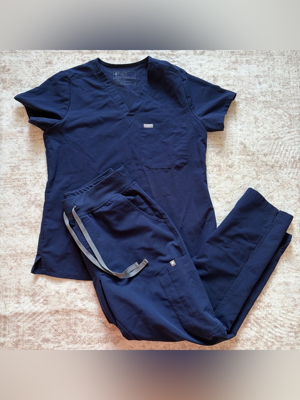 FIGS Navy Blue Scrub Set (S/MP)